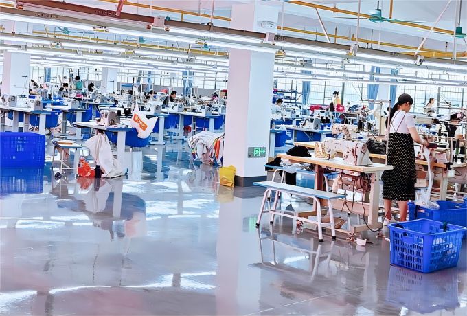 private label custom clothing design tech 2