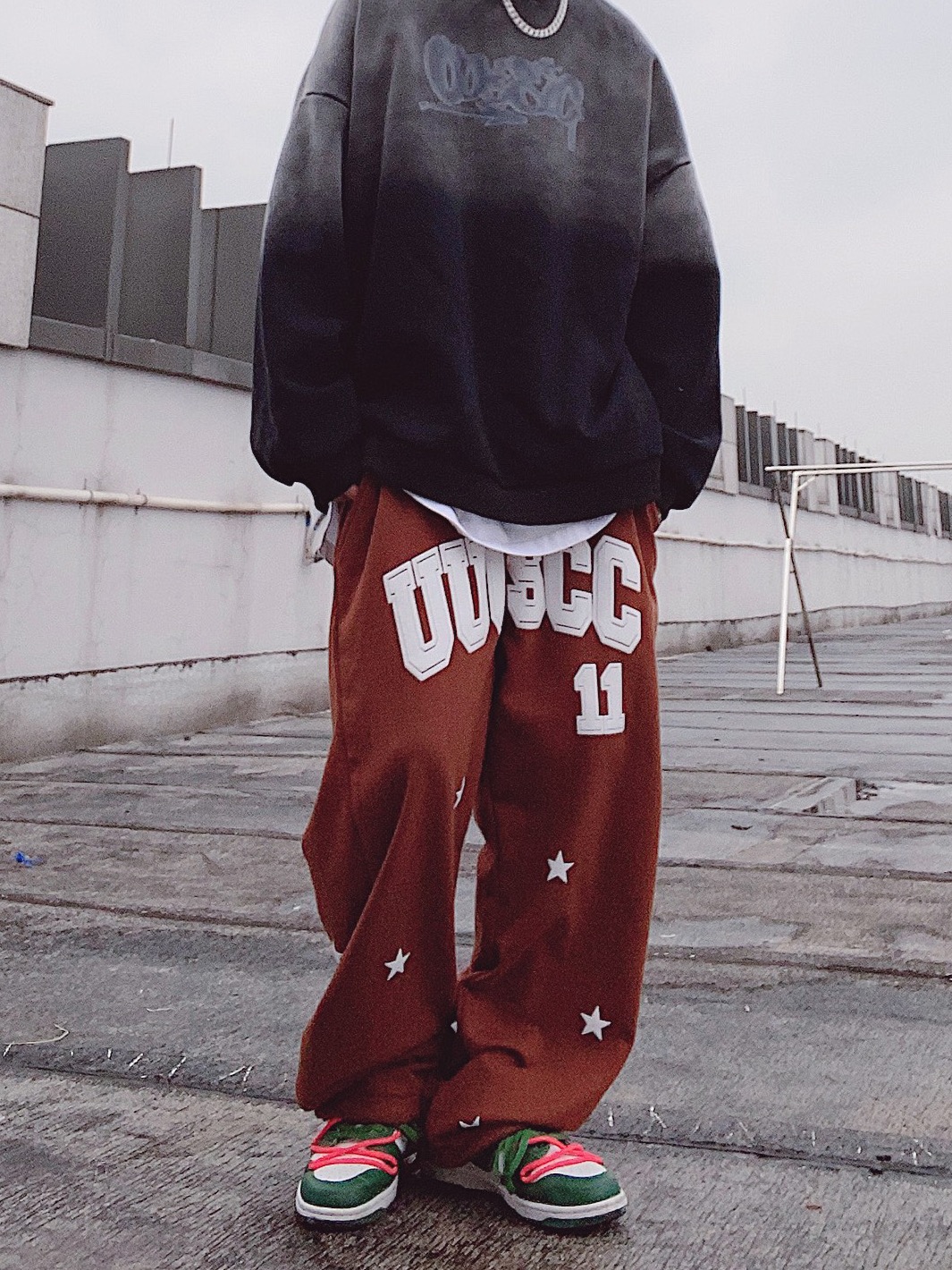streetwear style lifestyle lookbook hoodie tshirt 25